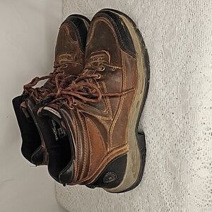Ariat ATS All Terrain waterproof mid hiking boots sz 9.5 men